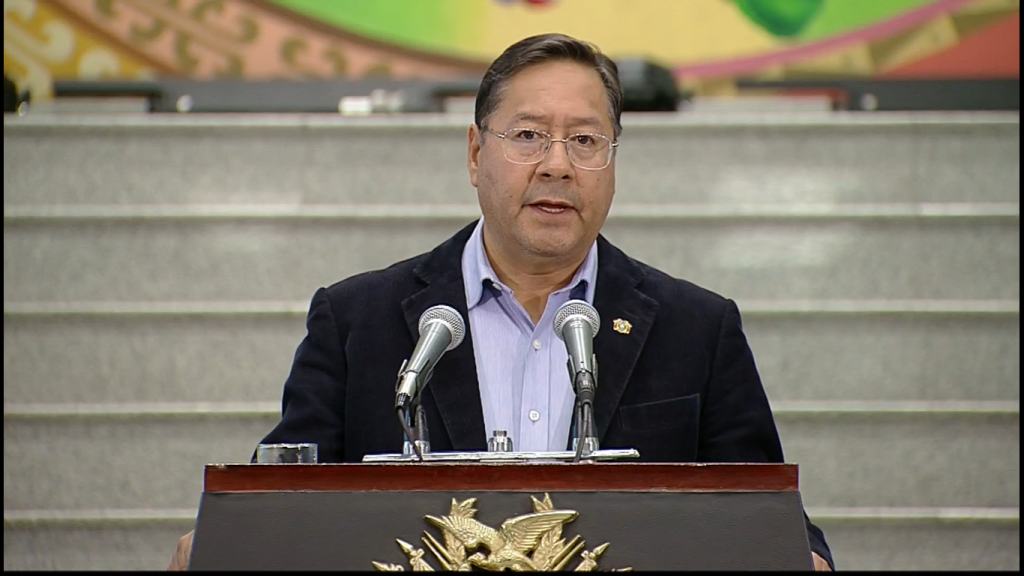 Arce reconoce que la economía está en problemas, pero asegura que tomará medidas para garantizar la estabilidad